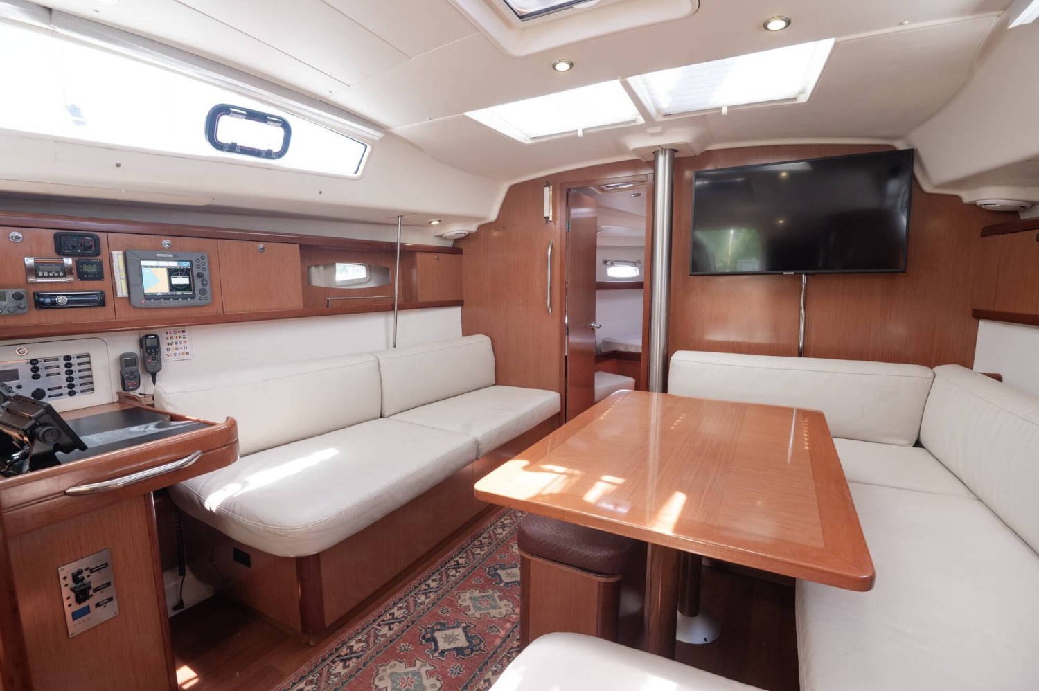 Beneteau-for-sale-03 Beneteau-for-sale-03