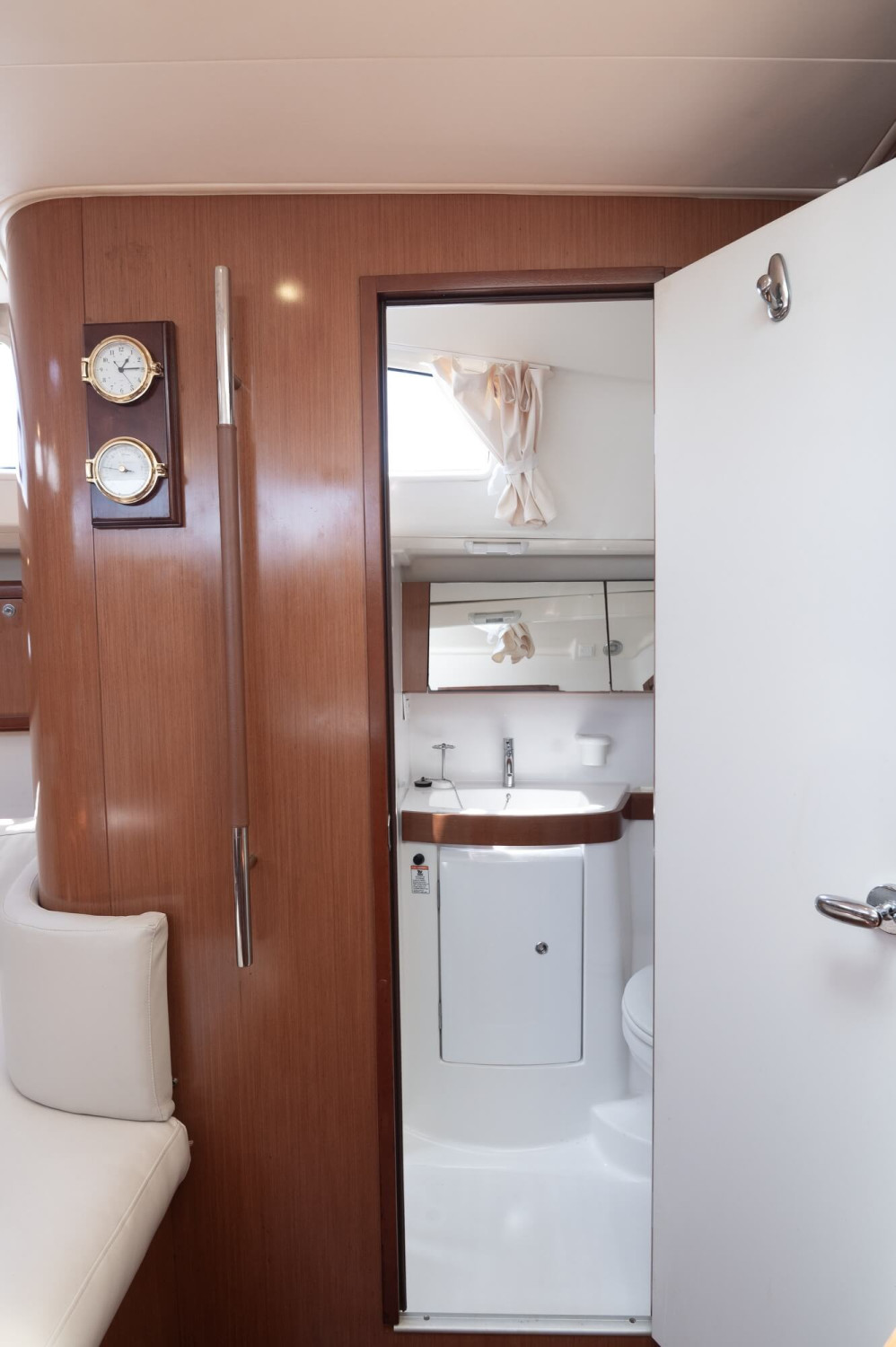 Beneteau-for-sale-14 Beneteau-for-sale-14