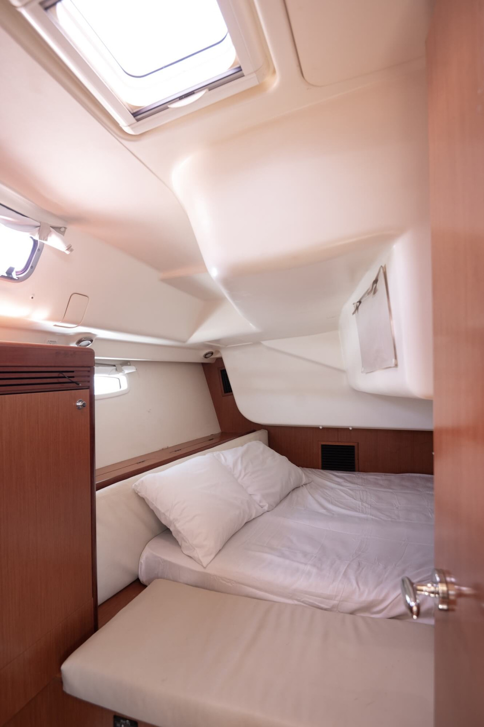 Beneteau-for-sale-12 Beneteau-for-sale-12